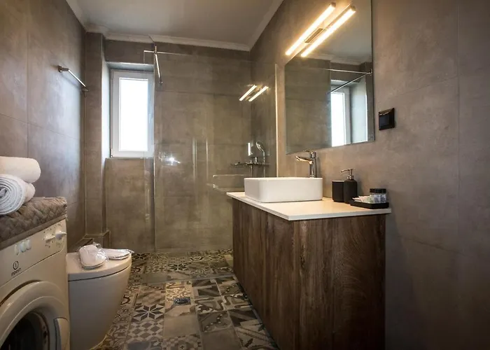 Anemoessa Aria Lixouri